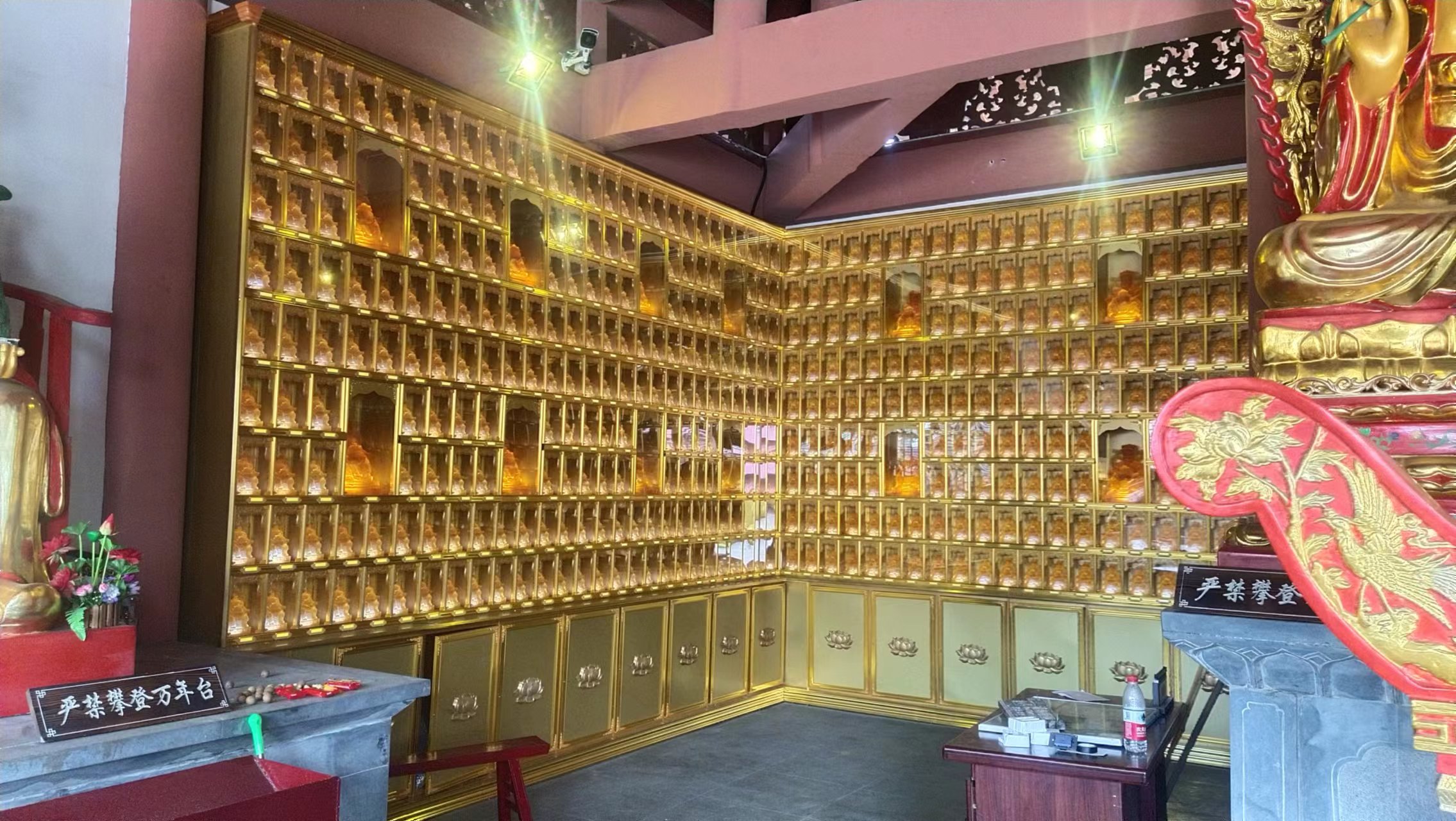 福位架，骨灰存放架，牌位架還有萬佛墻各自是怎么定義的？